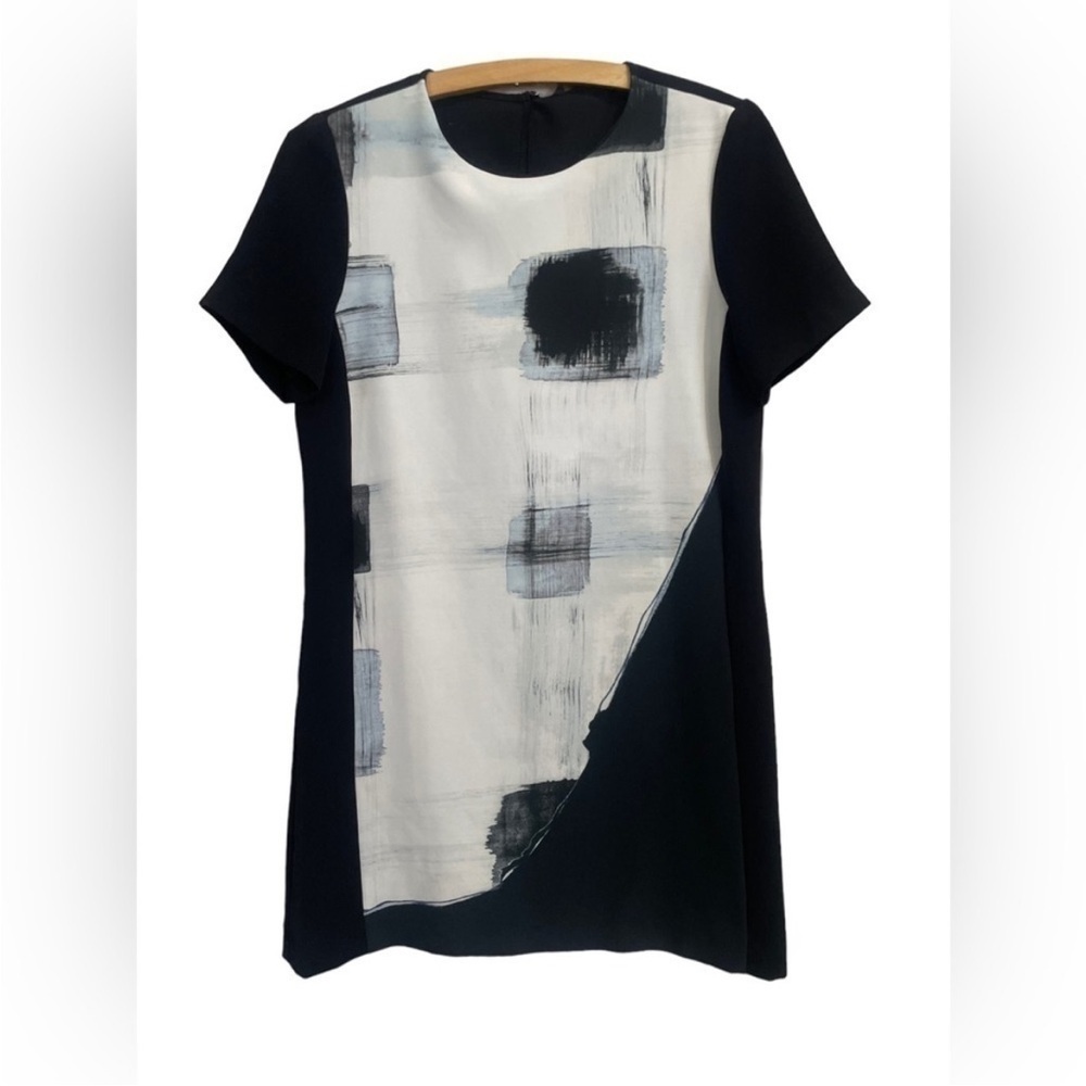 Zara Short Sleeves Artsy Shift Mini‎ Dress Size S